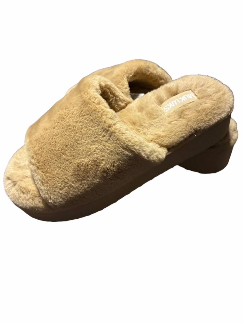 MUK LUKS Beige Faux Fur Platform Slippers Size Medium 7.5 - Picture 2 of 3